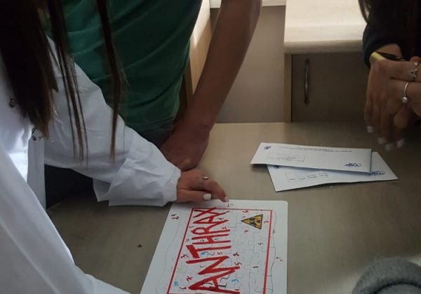 חדר בריחה בשיעור ביוטכנולוגיה